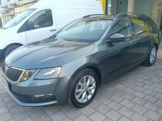 usato SKODA Octavia