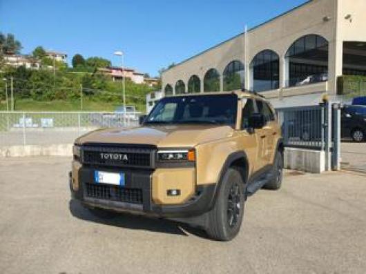 usato TOYOTA Land Cruiser