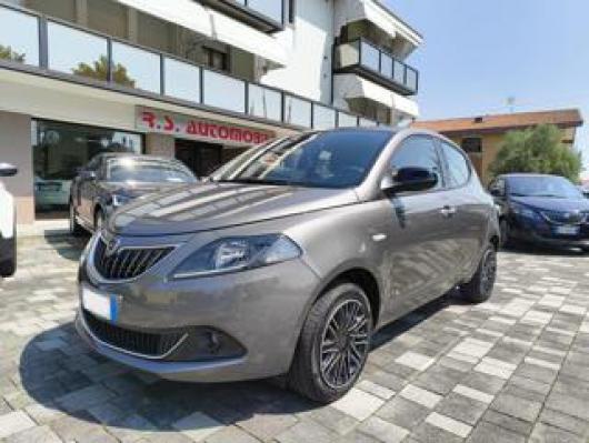 usato LANCIA Ypsilon
