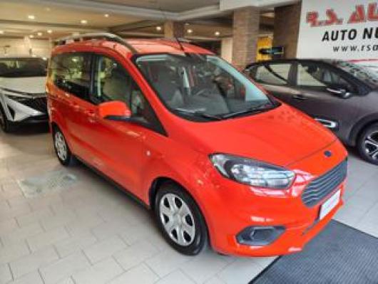 usato FORD Tourneo Courier