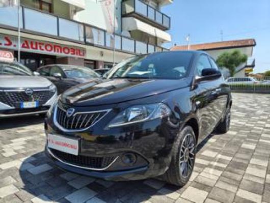 usato LANCIA Ypsilon