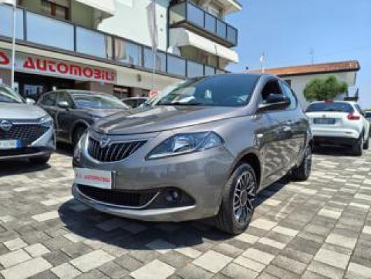 usato LANCIA Ypsilon