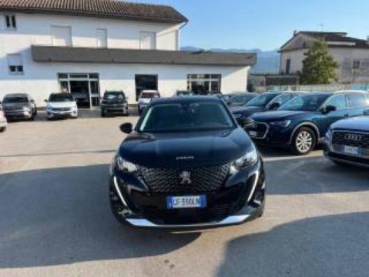 usato PEUGEOT 2008