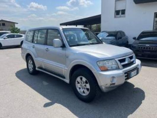 usato MITSUBISHI Pajero