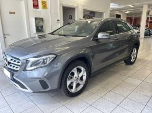 usato MERCEDES GLA 200