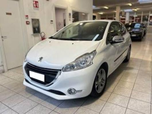 usato PEUGEOT 208