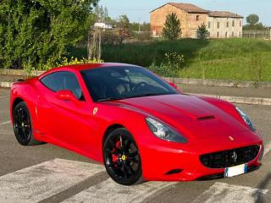 usato FERRARI California