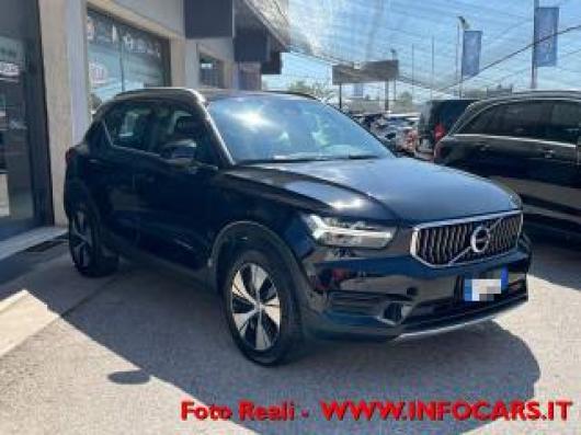 usato VOLVO XC40