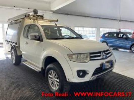 usato MITSUBISHI L200
