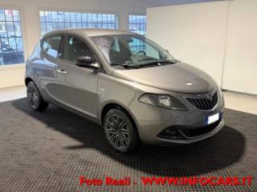 usato LANCIA Ypsilon