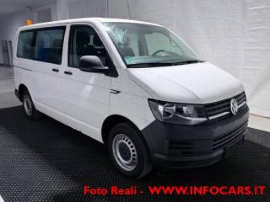 usato VOLKSWAGEN Caravelle