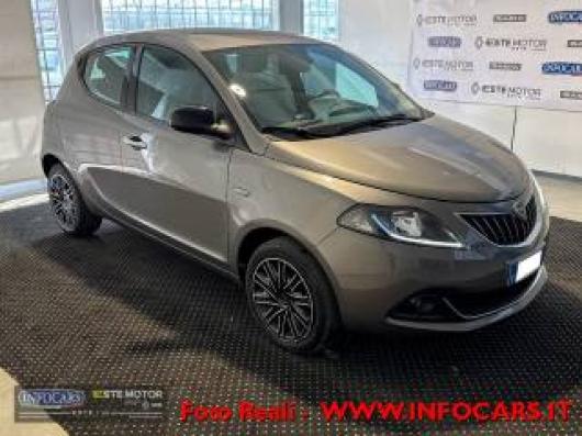 usato LANCIA Ypsilon
