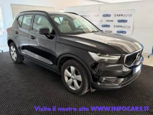 usato VOLVO XC40