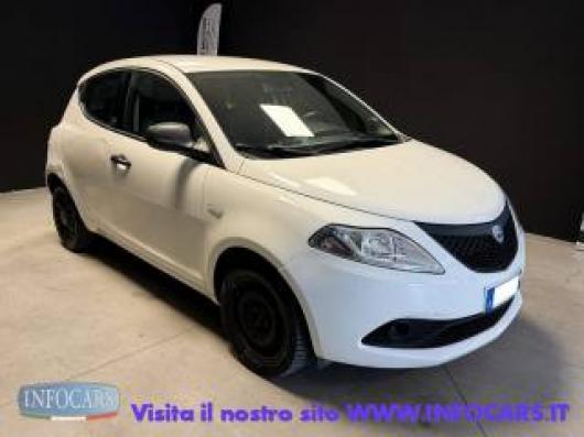 usato LANCIA Ypsilon