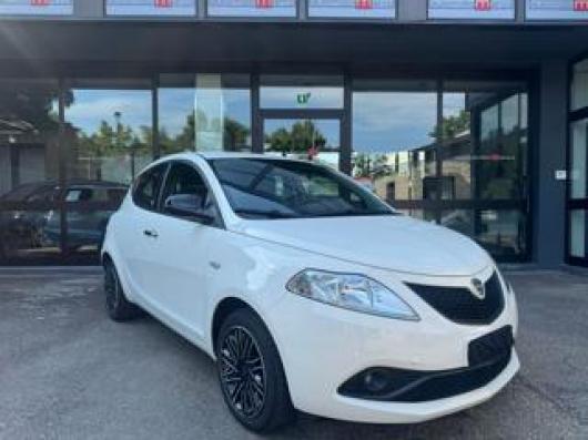 usato LANCIA Ypsilon