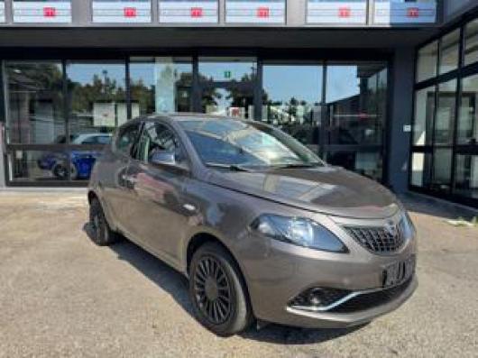 usato LANCIA Ypsilon