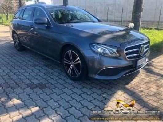 usato MERCEDES E 200