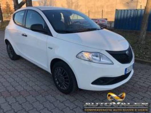 usato LANCIA Ypsilon