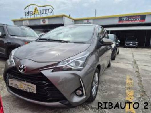 usato TOYOTA Yaris