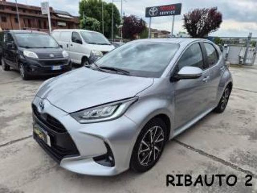 usato TOYOTA Yaris