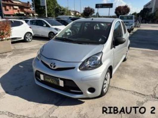 usato TOYOTA Aygo