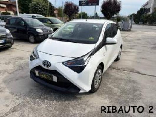 usato TOYOTA Aygo