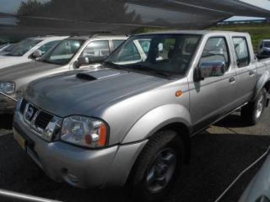usato NISSAN Navara