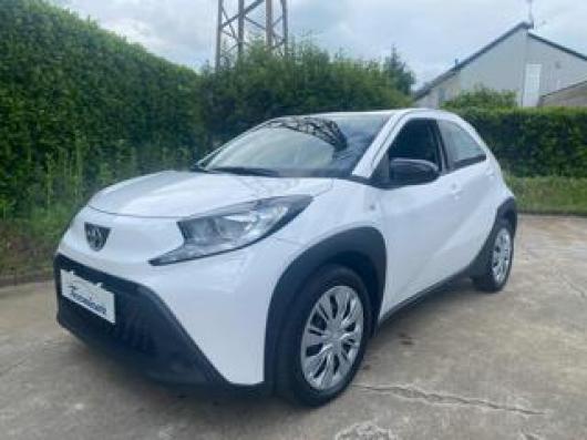 usato TOYOTA Aygo X