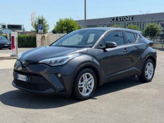 usato TOYOTA C HR
