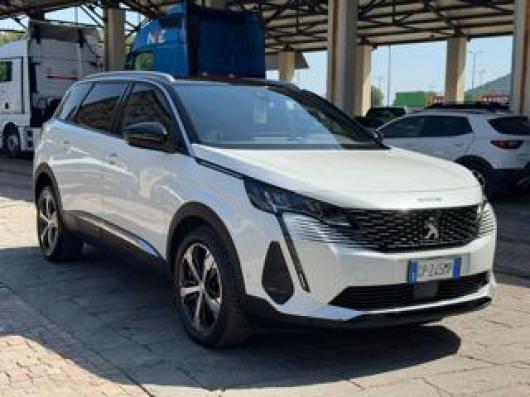 usato PEUGEOT 5008