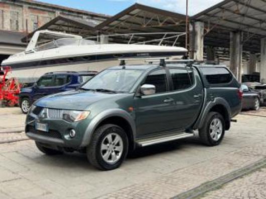 usato MITSUBISHI L200