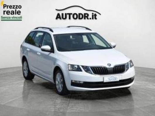 usato SKODA Octavia