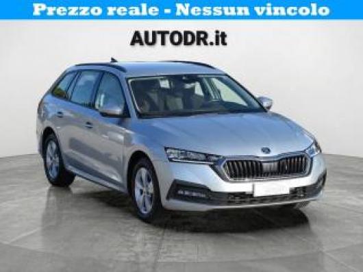 usato SKODA Octavia