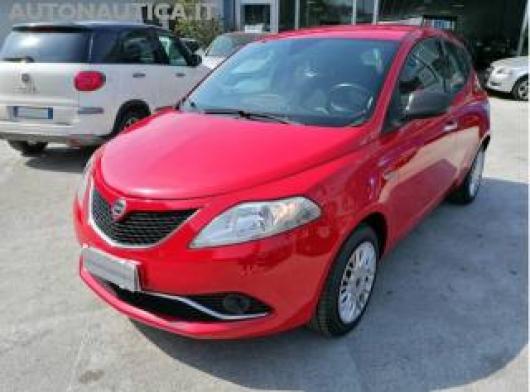usato LANCIA Ypsilon