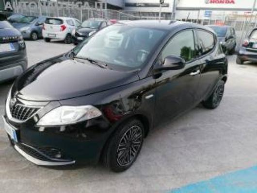 usato LANCIA Ypsilon