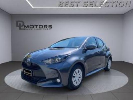 usato TOYOTA Yaris
