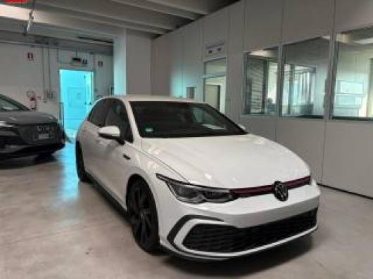 usato VOLKSWAGEN Golf
