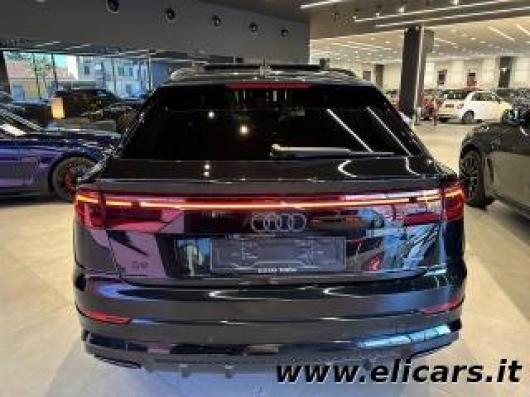 usato AUDI Q8