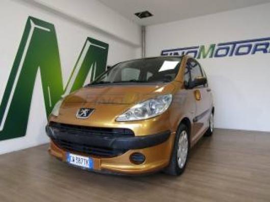 usato PEUGEOT 1007
