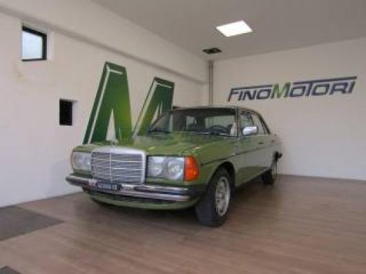 usato MERCEDES 200