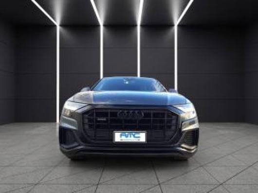 usato AUDI Q8