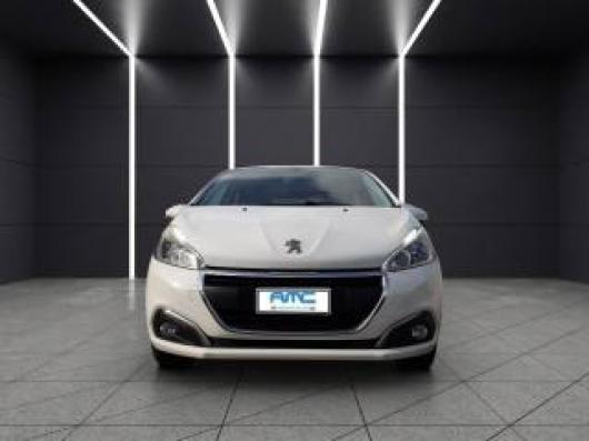 usato PEUGEOT 208