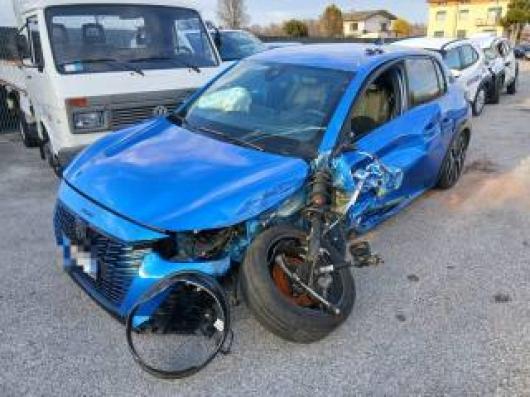 usato PEUGEOT 208
