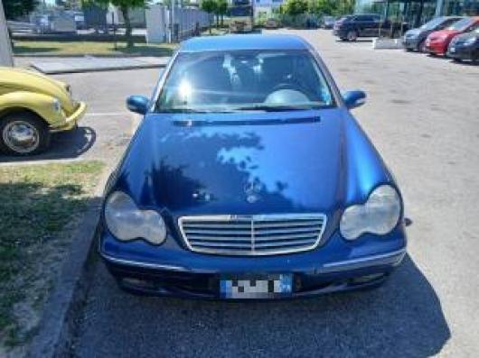 usato MERCEDES C 270