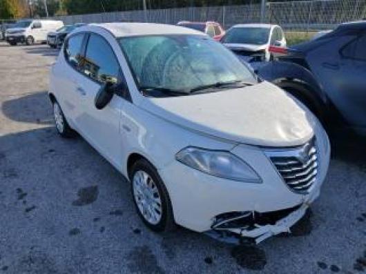 usato LANCIA Ypsilon