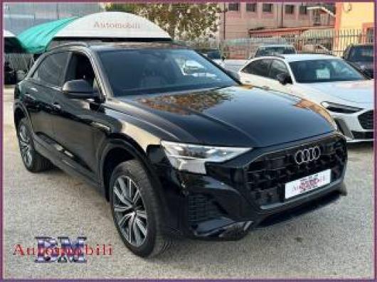 usato AUDI Q8