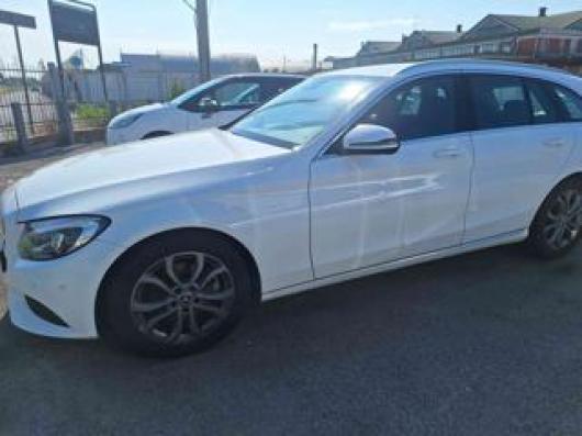 usato MERCEDES C 220