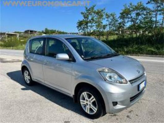 usato DAIHATSU Sirion