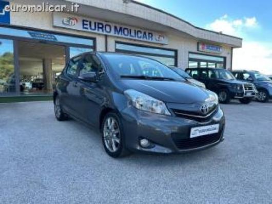 usato TOYOTA Yaris