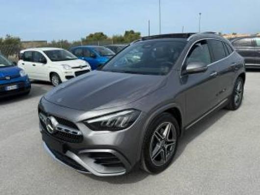 Km 0 MERCEDES GLA 200